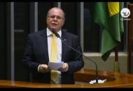 Auxílio emergencial do governo Bolsonaro ampara trabalhadores e aquece economia maranhense na pandemia, afirma Hildo Rocha