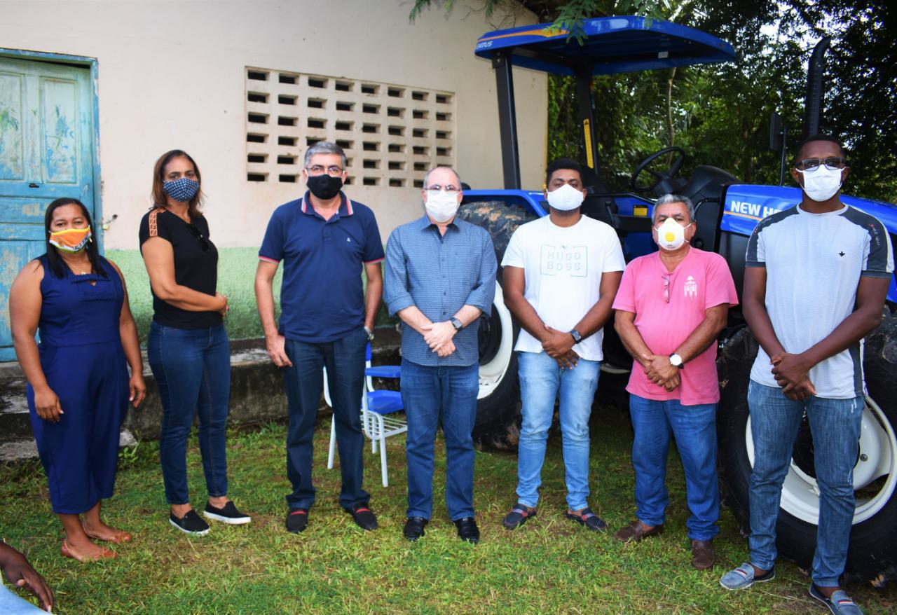 Hildo Rocha entrega patrulha mecanizada para agricultores de Miranda do Norte