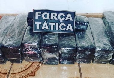 Homem é preso dentro de uma Van na Rodoviária de Porto Franco com uma bolsa cheia de maconha prensada