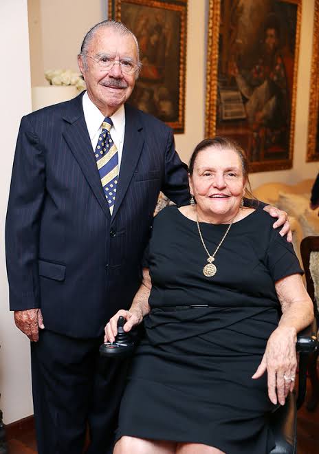 Aos 89 anos, Dona Marly Sarney cai no banheiro em sua residência em Brasília e é levada para hospital