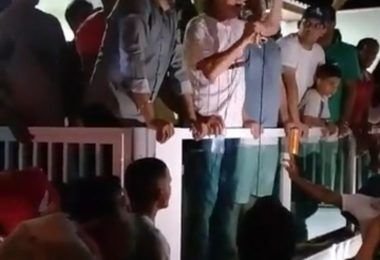 VEJA O VÍDEO: Prefeito Tema de Tuntum diz durante discurso que lugar de bandido é em Barra do Corda