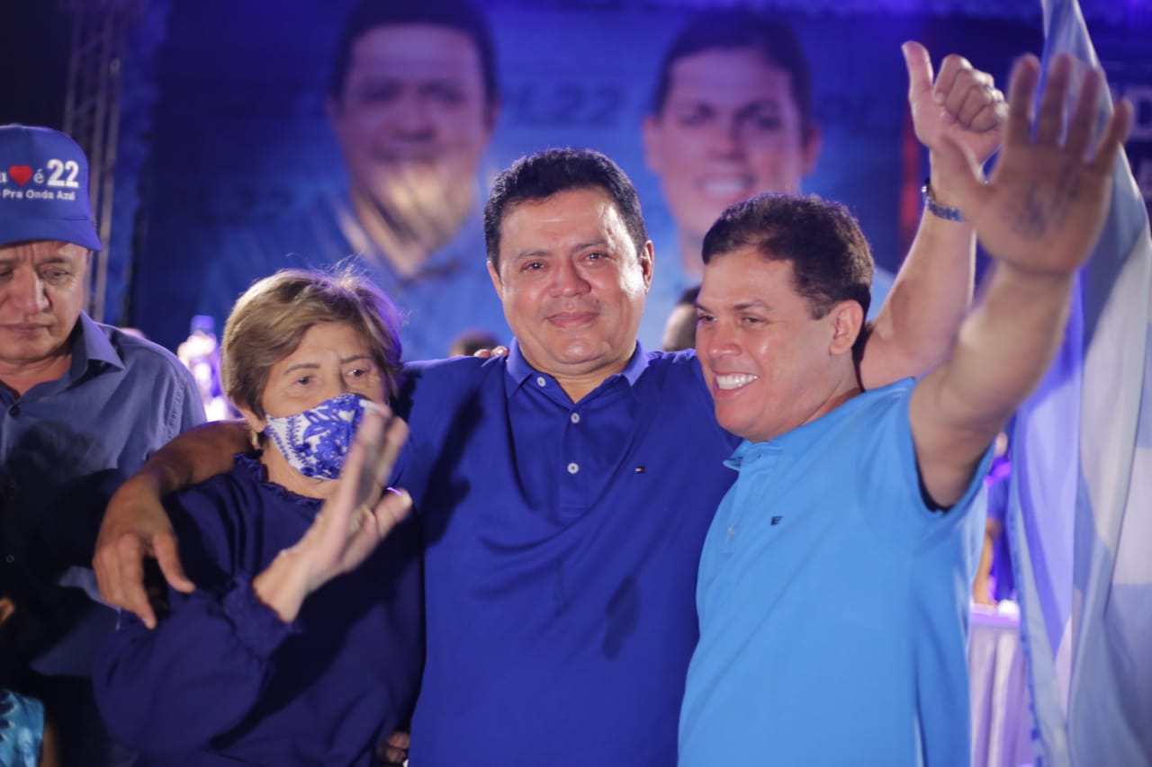 Rigo Teles e Marcos Unillar são oficializados candidatos a prefeito e vice na maior convenção da história de Barra do Corda