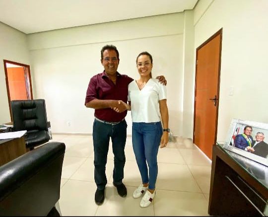 Prefeito Raimundo da Audiolar nomeia a filha para o cargo de secretária da Fazenda em Presidente Dutra