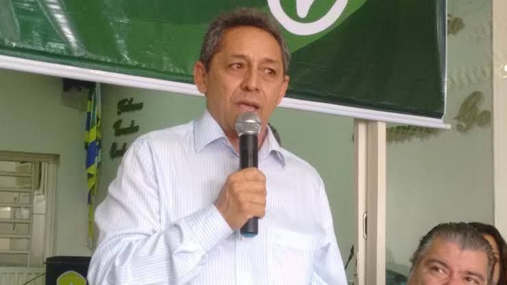 URGENTE!! Justiça manda bloquear R$ 210 mil em bens do ex-prefeito Juran Carvalho e da nora Bruna Heloísa, em Presidente Dutra