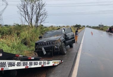 URGENTE!! Médico Jerônimo Ferry sofre acidente na Br-226 e veículo tem perda total