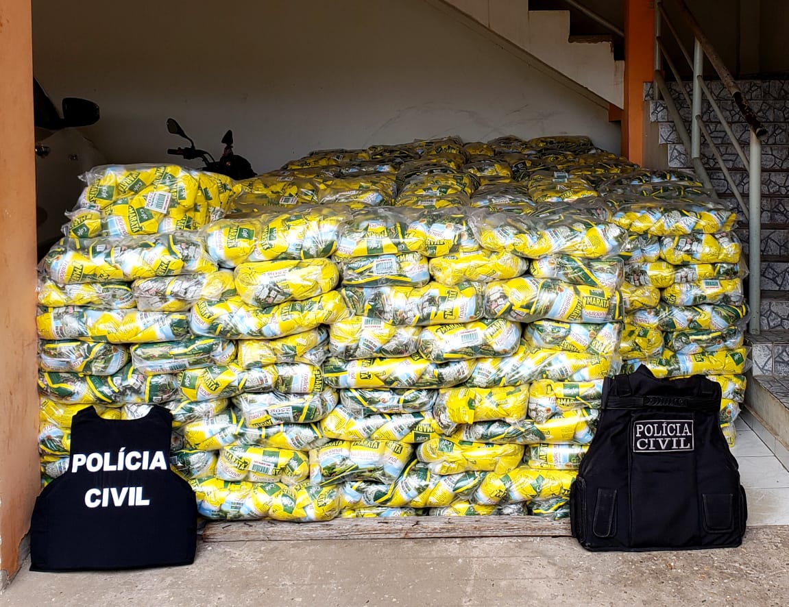 Polícia Civil do Maranhão recupera 700 fardos de café que foram roubados no Piauí