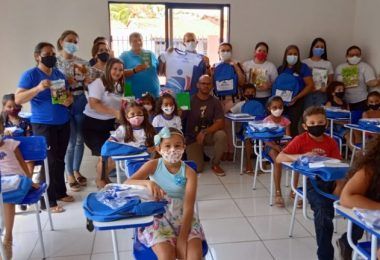 Gestão do Prefeito Fernando Pessoa investe em um Ensino de qualidade e entrega fardamentos a todos os alunos da Rede Pública Municipal