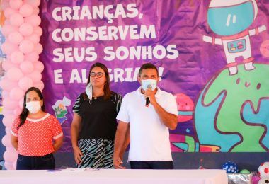 Prefeito Arnóbio promove mega festa em comemoração ao dia das crianças em Jenipapo dos Vieiras