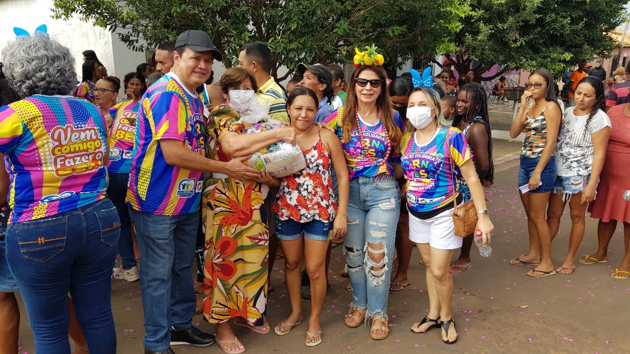 Gestão Rigo Teles entrega mais de 6 mil cestas básicas em sábado de carnaval em Barra do Corda