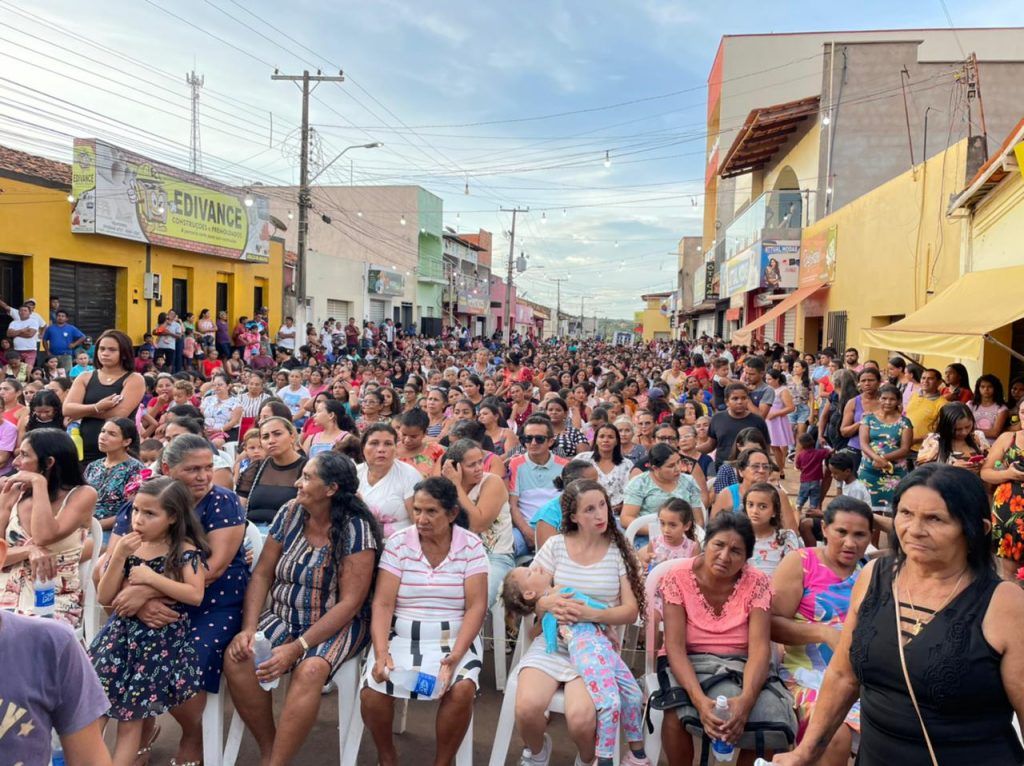 prefeito arnobio realiza mega festa para as maes em jenipapo dos vieiras 6 1024x766 - Prefeito Arnóbio realiza mega festa para as mães em Jenipapo dos Vieiras