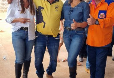 PRÉ-CAMPANHA: Abigail é recepcionada com festa em Formosa da Serra Negra