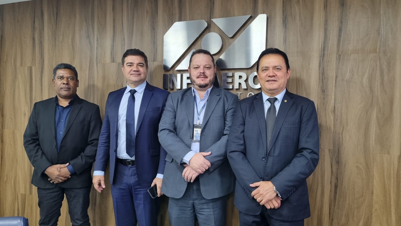 Prefeito Rigo Teles se reúne com diretores da INFRAERO e trata sobre construção do aeroporto de Barra do Corda.
