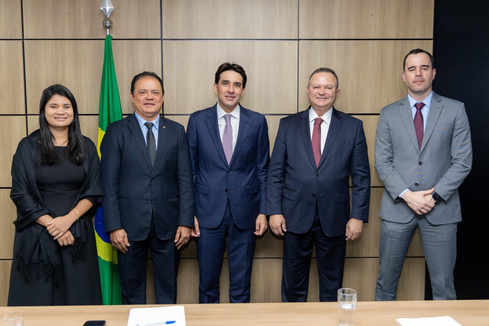 brasilia-ministro-garante-a-ri