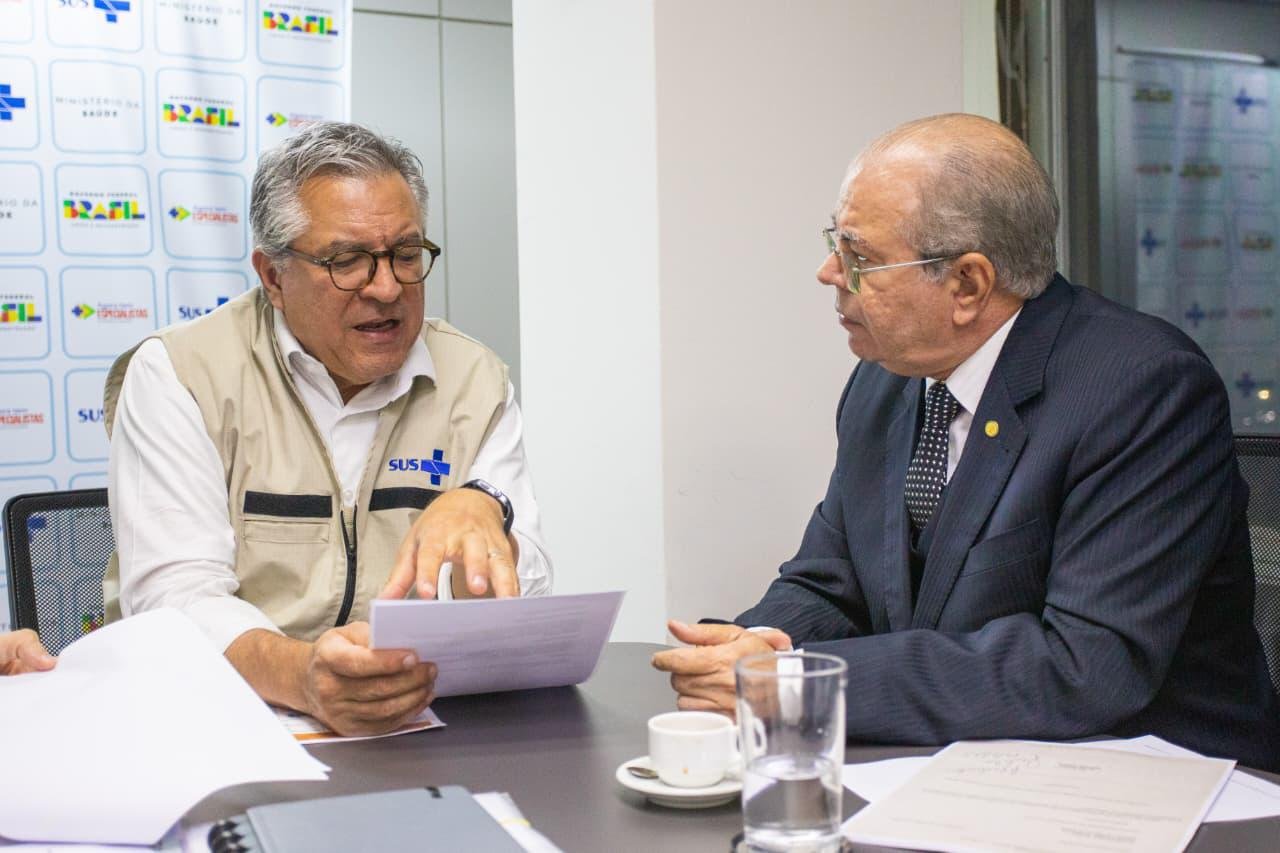 hildo-rocha-se-reune-com-minis