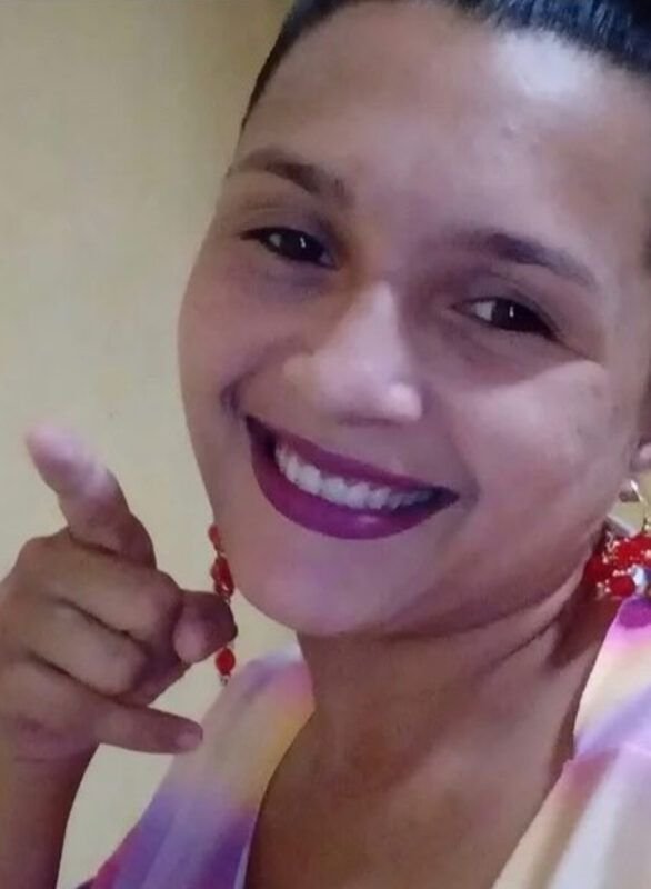 mulher-e-morta-a-tiros-em-pres