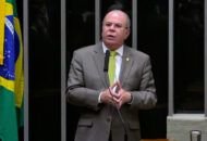 agora-e-lei-com-apoio-de-hildo