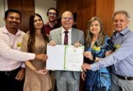 hildo-rocha-recebe-certificado