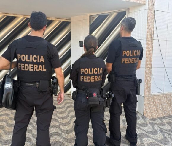 242-policia-federal-realiza-op