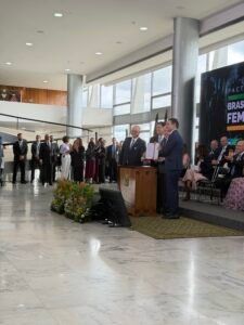 abigail-cunha-recebe-convite-d