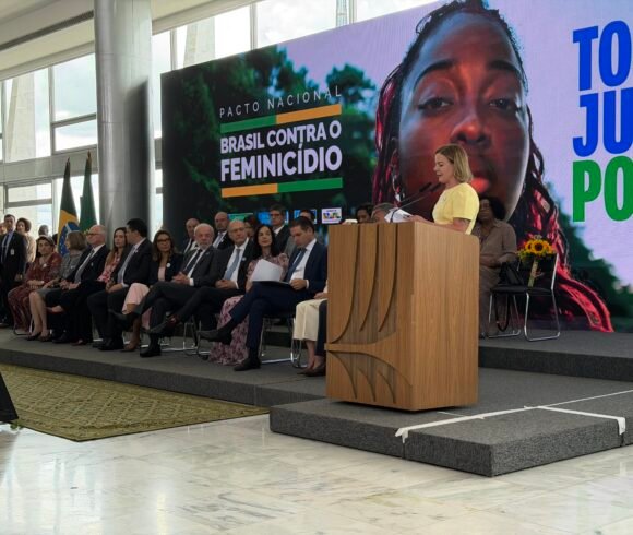 abigail-cunha-recebe-convite-d