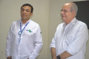 hildo-rocha-se-reune-com-a-emb