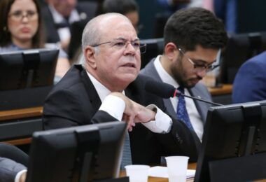 hildo-rocha-defende-o-fim-da-e