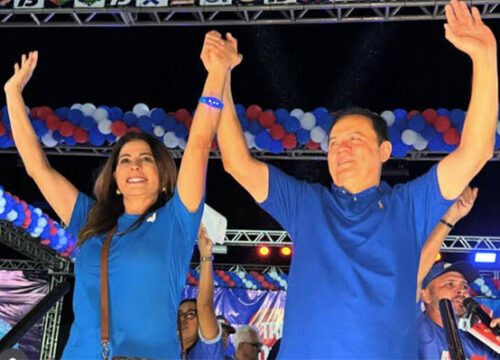 rigo-teles-e-abigail-chegam-a-